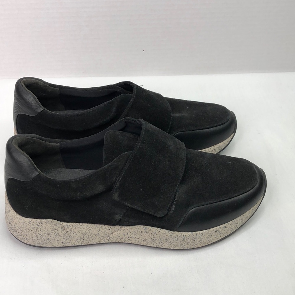 Vince size 8 1/2 black suede sneakers velcro EUC